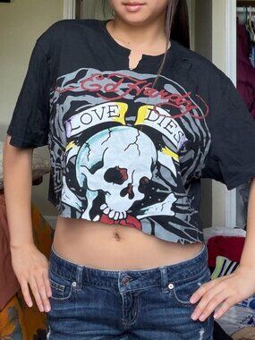 Ed Hardy Love Dies Skull Graphic Cropped T-Shirt